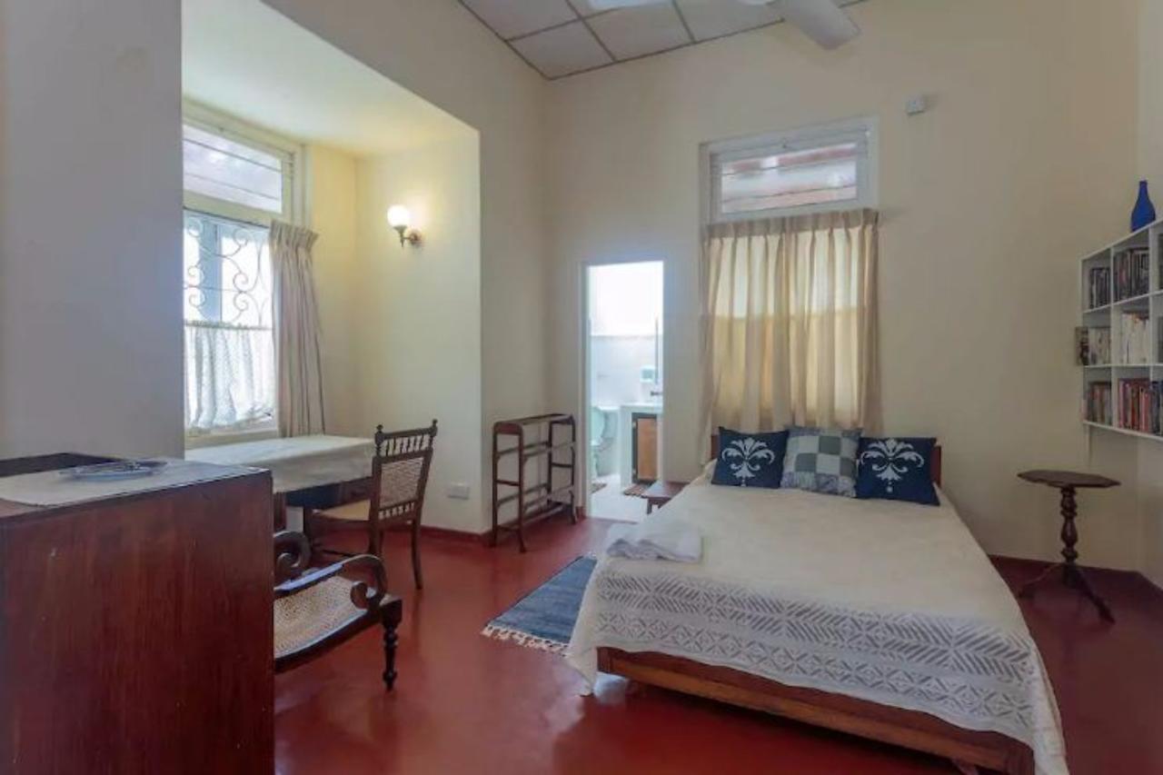 Charming Homestay By The Beach Dehiwala-Mount Lavinia Eksteriør bilde