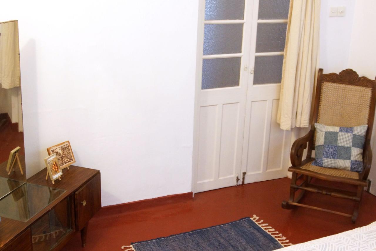 Charming Homestay By The Beach Dehiwala-Mount Lavinia Eksteriør bilde