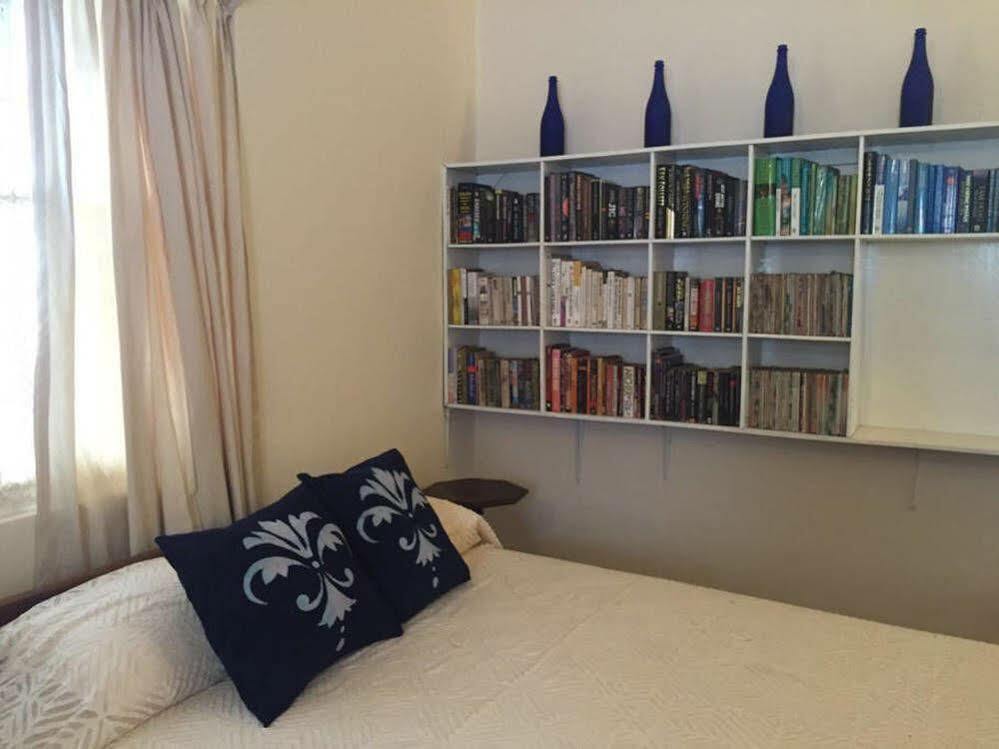 Charming Homestay By The Beach Dehiwala-Mount Lavinia Eksteriør bilde